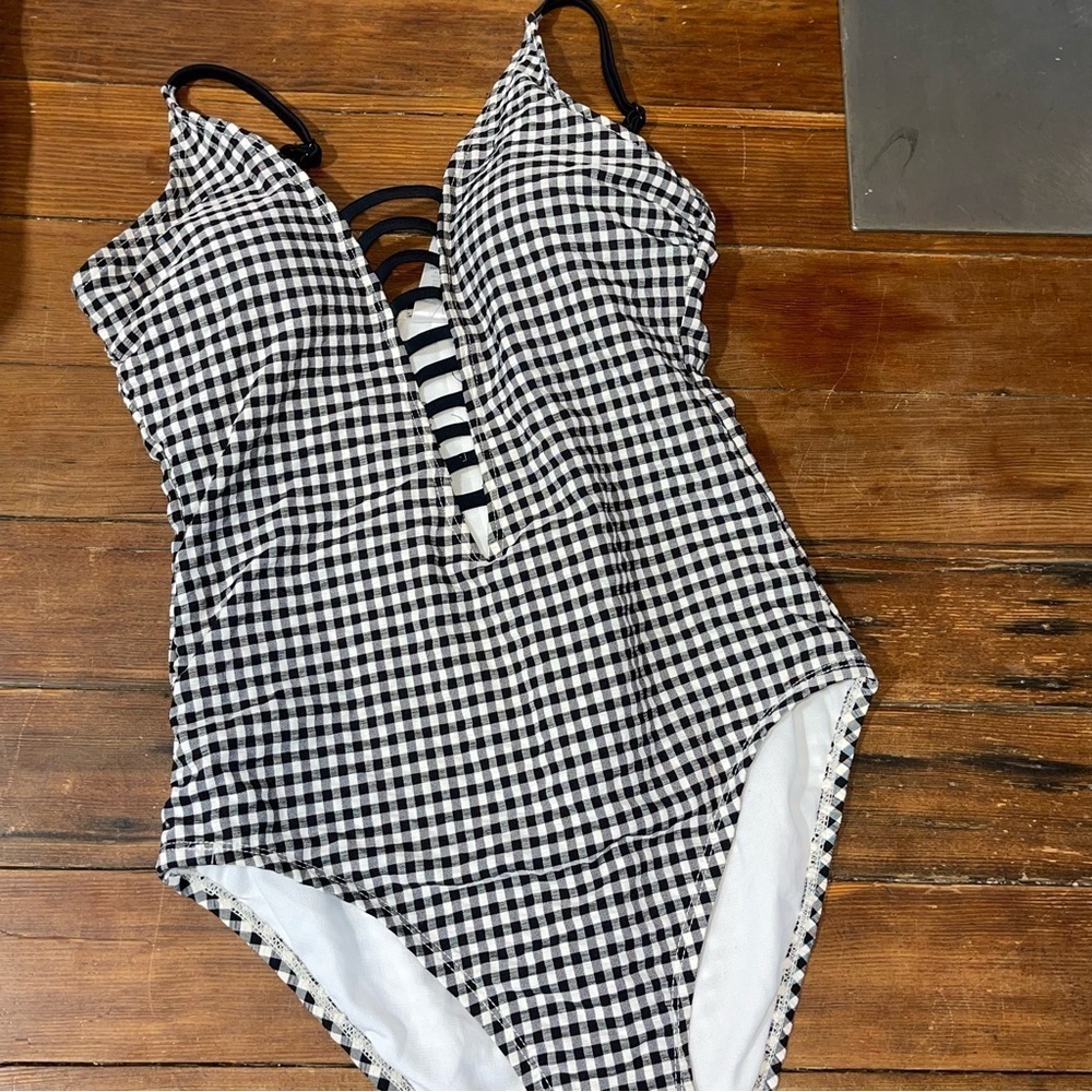 Time and Tru Black and White Checkered Swimsuit